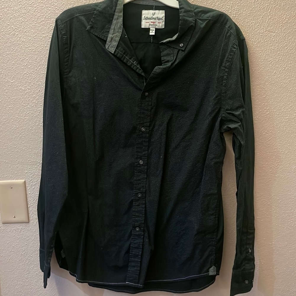Men’s Dotted Button Down
